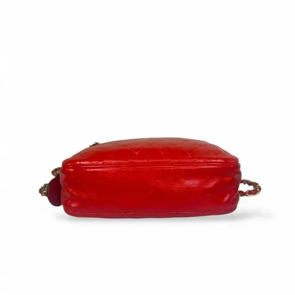 CHANEL Vintage CC Logo Shoulder Purse